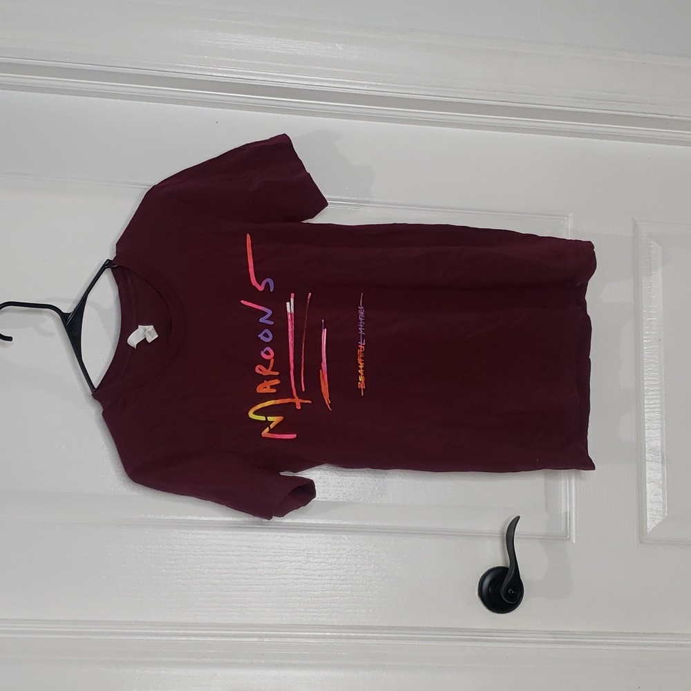 Maroon 5 Rock Band T-Shirt Beautiful Mistakes Size Small